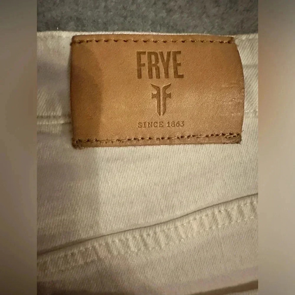 NWT FRYE Veronica Cropped Skinny Stretch Jeans Winter White size 28 - Picture 3 of 12